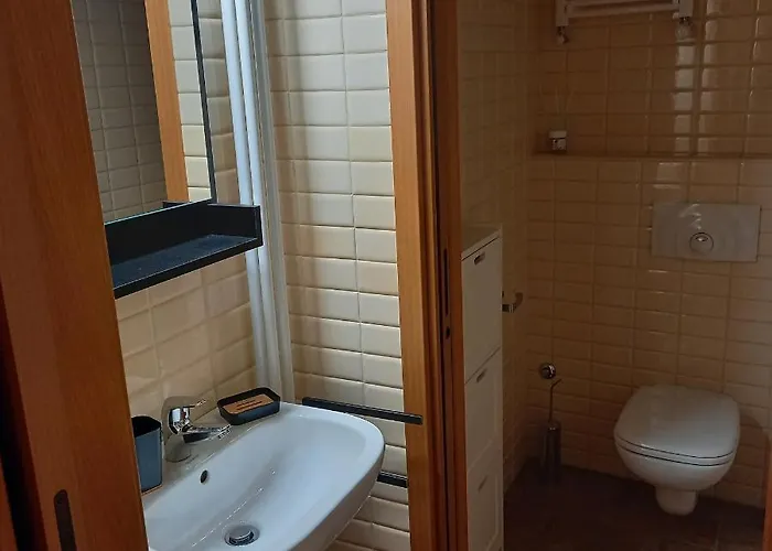 La Cisterna Del Vicinato Pensionat 4*